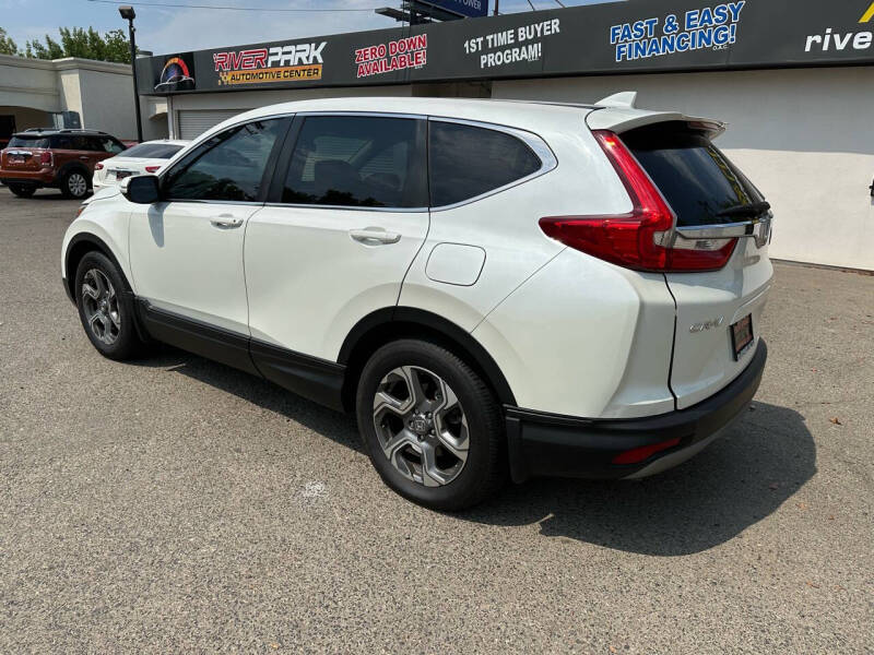 2017 Honda CR-V EX photo 14