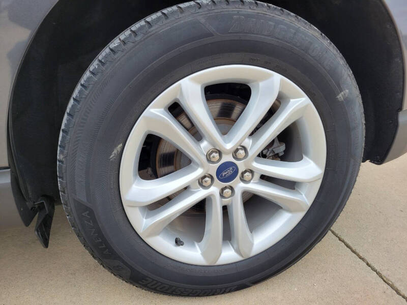 2020 Ford Edge SEL