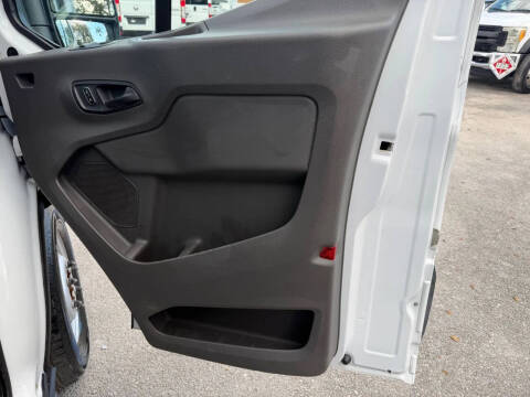 2023 Ford Transit 250