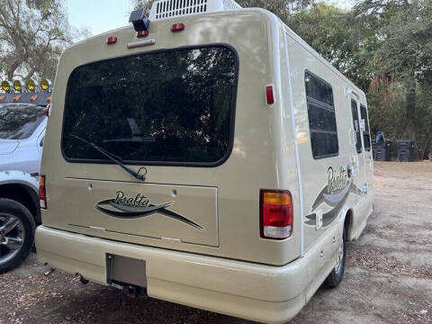 2002 Winnebago Rialta 22QD