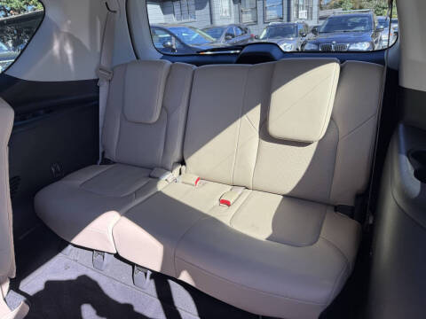 2017 Nissan Armada SL