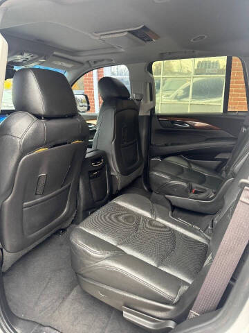 2015 Cadillac Escalade Luxury