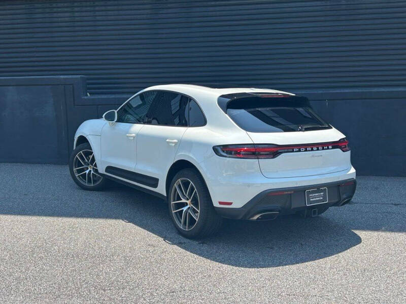 2026 Porsche Macan