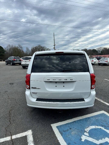 2017 Dodge Grand Caravan SE