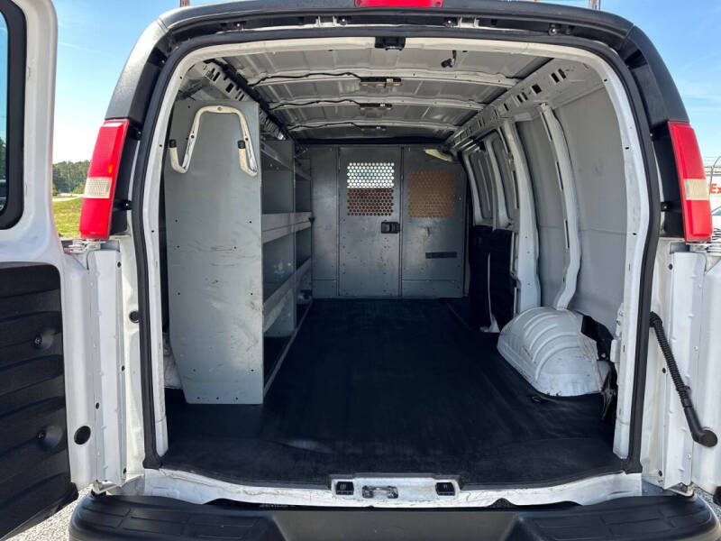 2017 Chevrolet Express 2500