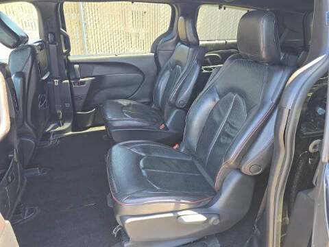 2020 Chrysler Pacifica Hybrid Limited