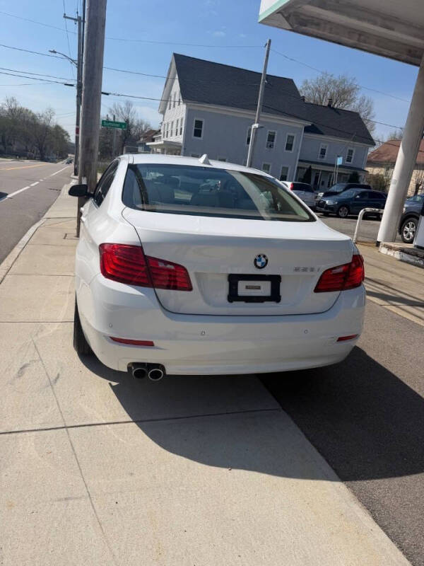 2016 BMW 5 Series 528i