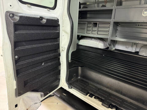 2017 GMC Savana 2500