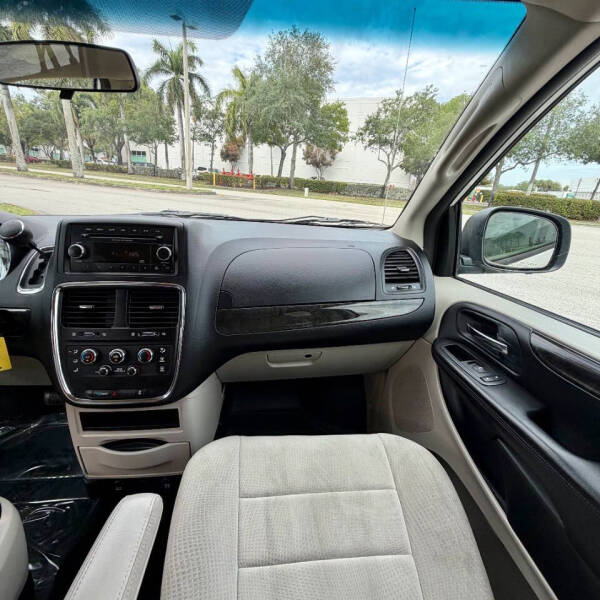 2013 Dodge Grand Caravan SE