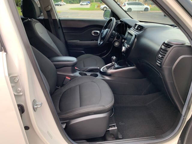 2019 Kia Soul +