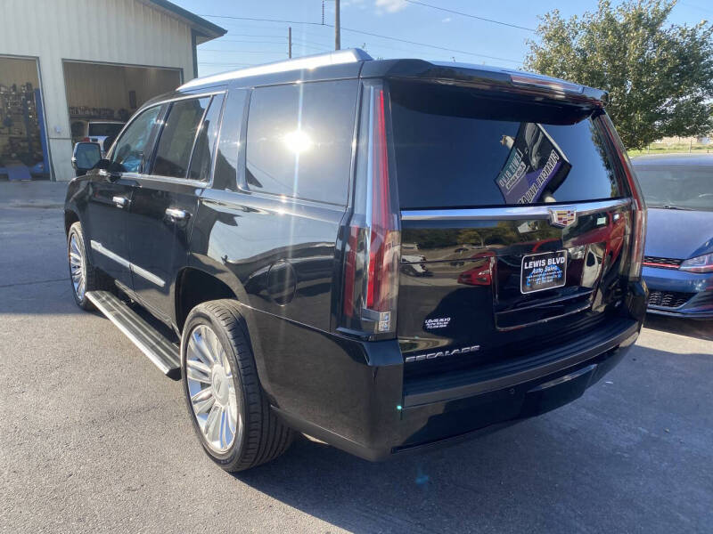 2015 Cadillac Escalade Platinum