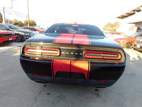 2016 Dodge Challenger SXT