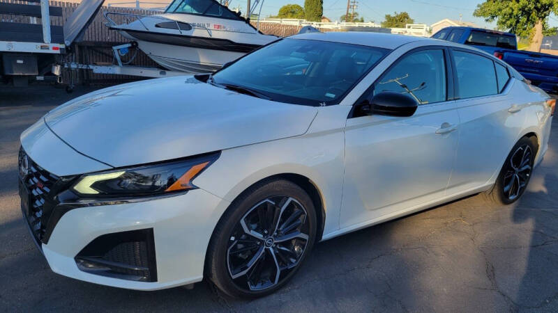 2024 Nissan Altima 2.5 SR