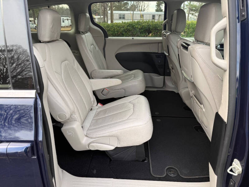2018 Chrysler Pacifica Touring L Plus