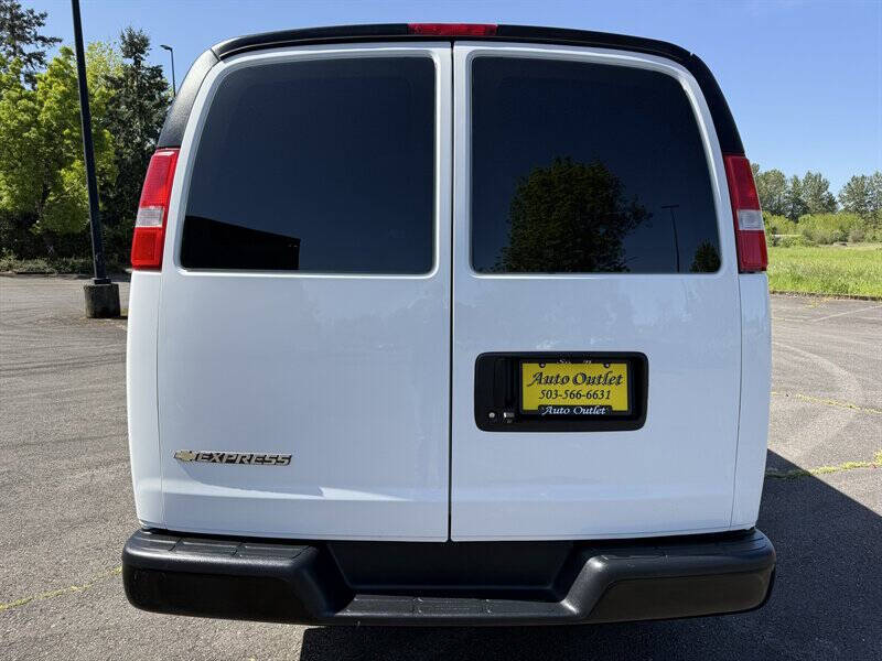 2019 Chevrolet Express 2500