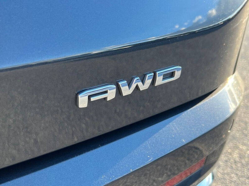 2023 GMC Acadia Denali