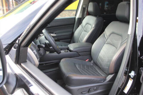 2023 Nissan Pathfinder Platinum