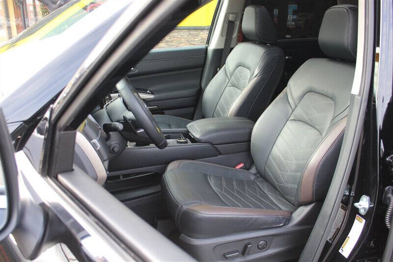 2023 Nissan Pathfinder Platinum