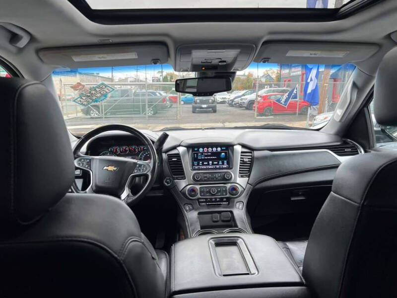 2018 Chevrolet Suburban LT