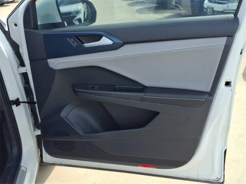 2024 Volkswagen Taos SE