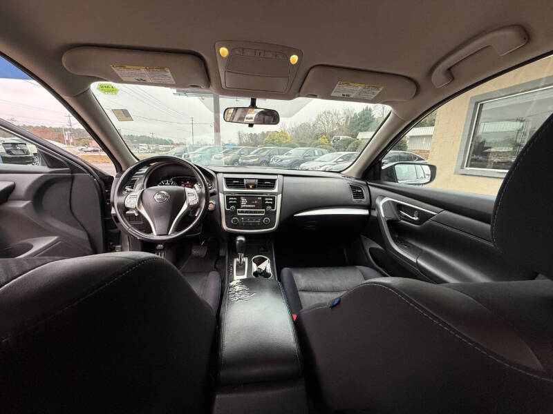 2017 Nissan Altima 2.5 SR