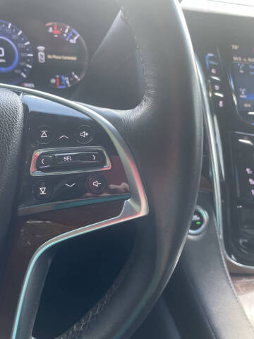 2017 Cadillac Escalade Luxury