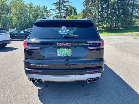 2024 GMC Acadia Elevation