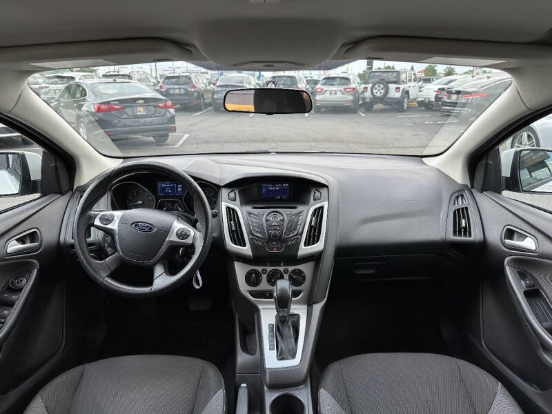 2014 Ford Focus SE