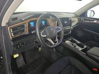 2024 Volkswagen Atlas SE