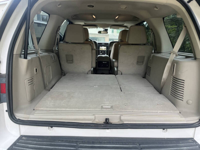 2017 Lincoln Navigator Select