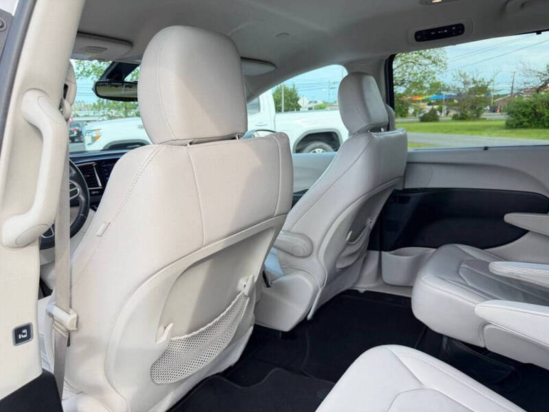 2017 Chrysler Pacifica Touring Plus