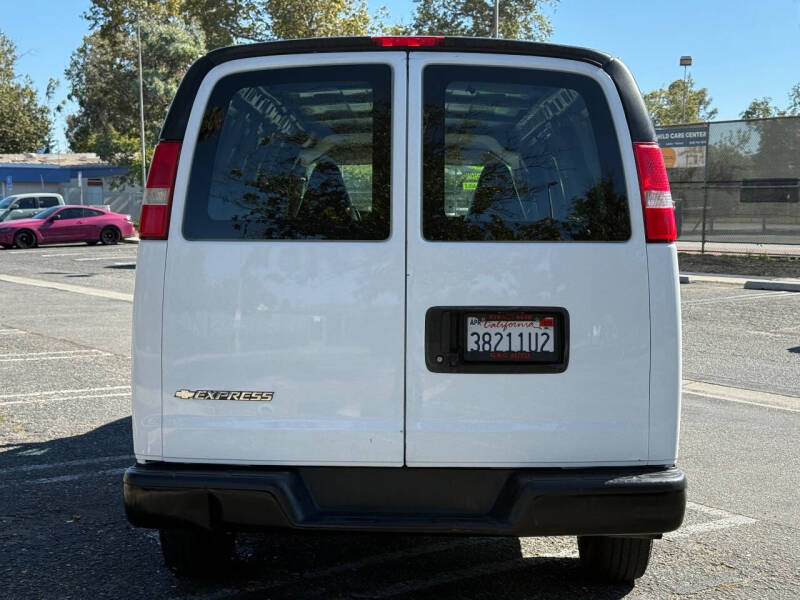 2018 Chevrolet Express 2500