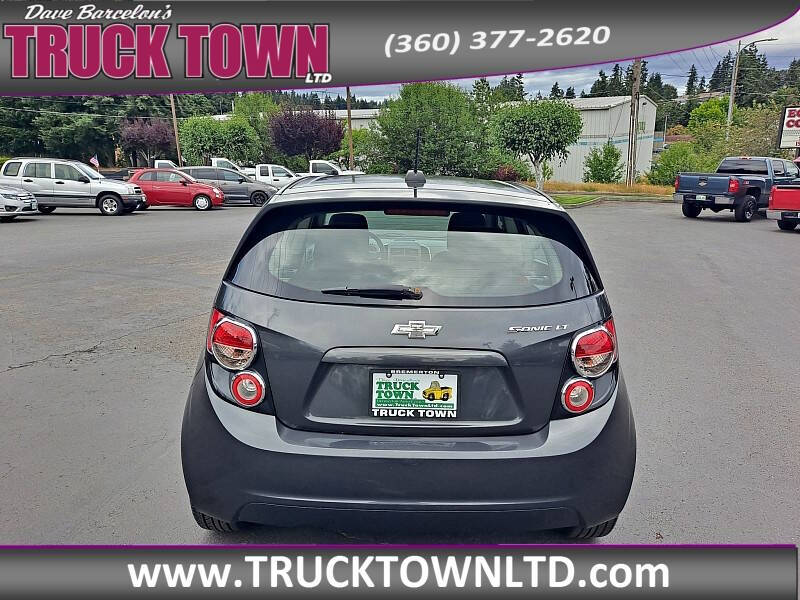 2016 Chevrolet Sonic LT Auto