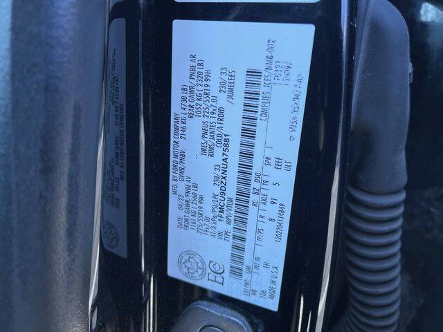 2022 Ford Escape Hybrid Titanium