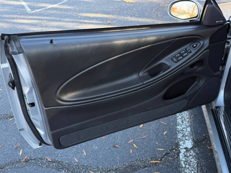 2004 Ford Mustang SVT Cobra