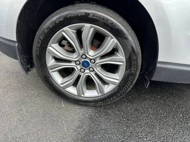 2019 Ford Edge Titanium