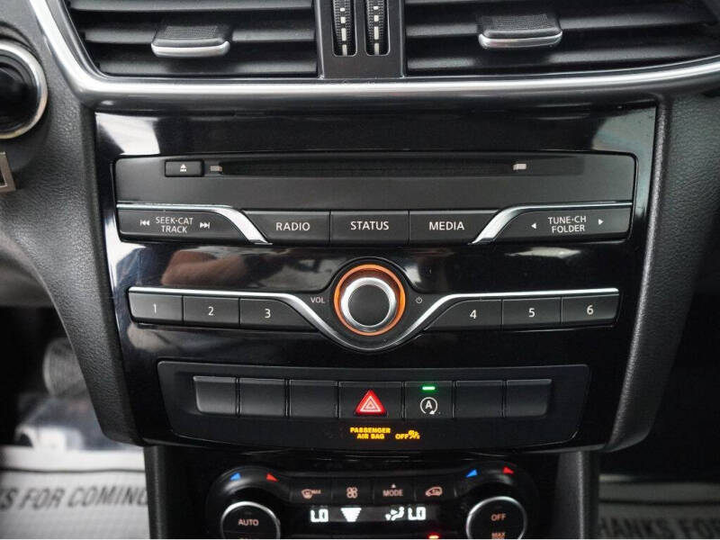 2017 Infiniti QX30