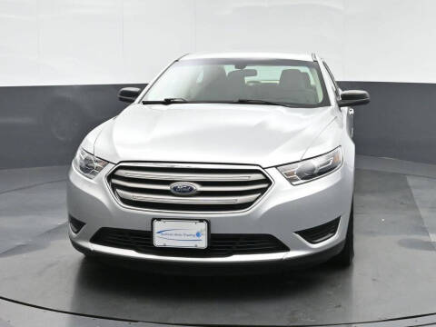 2017 Ford Taurus SE