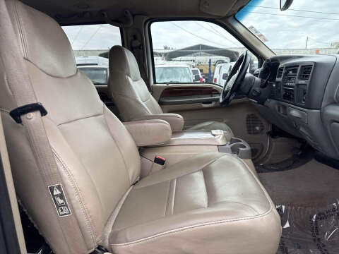 2003 Ford Excursion XLT