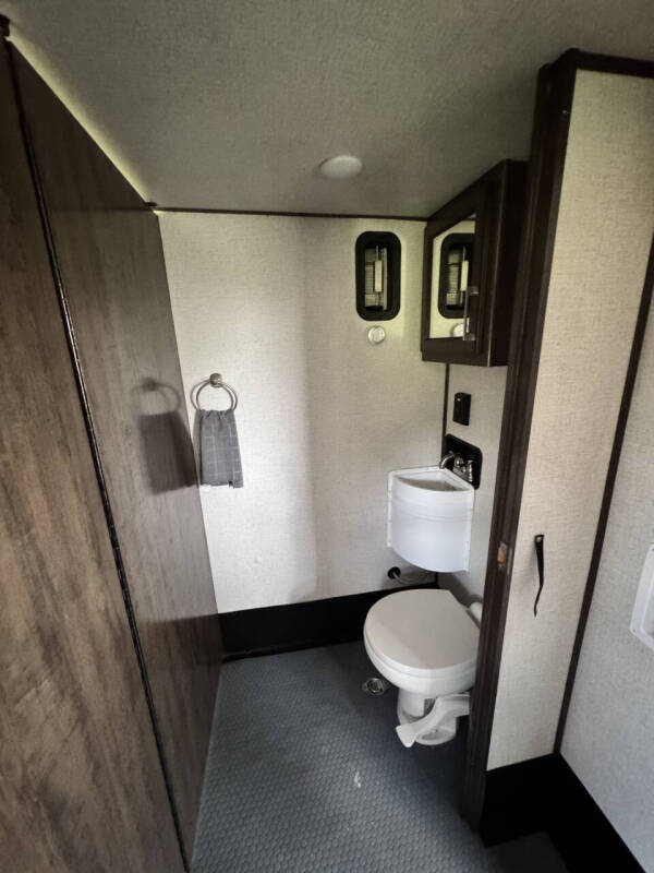 2021 Dutchmen Voltage