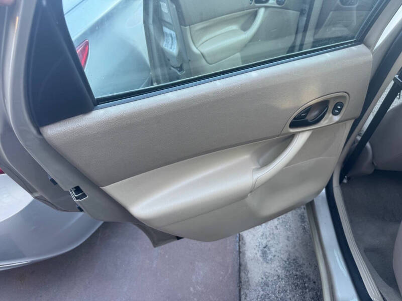 2007 Ford Focus ZX4 S