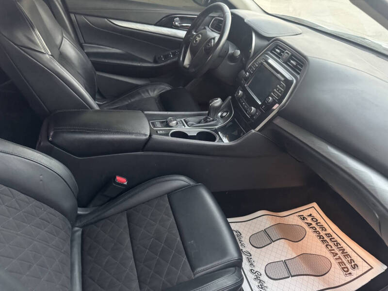 2017 Nissan Maxima 3.5 SV