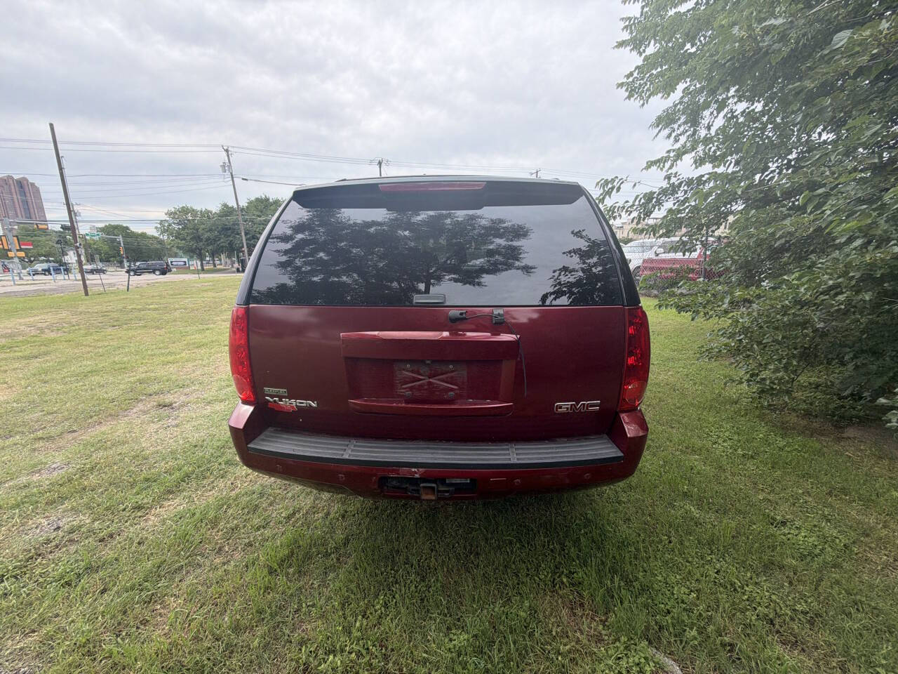 Red 2011 GMC Yukon SLE 4x2 SLE 4dr SUV 6