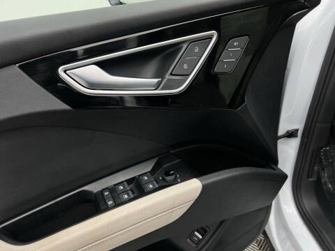 2023 Audi Q4 e-tron quattro Premium Plus 50