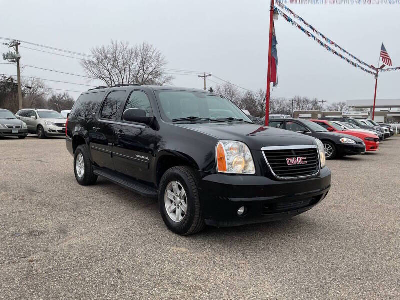 2013 GMC Yukon XL for sale at Shakopee Redline Motors in Shakopee MN