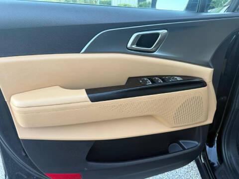 2024 Kia Carnival LX