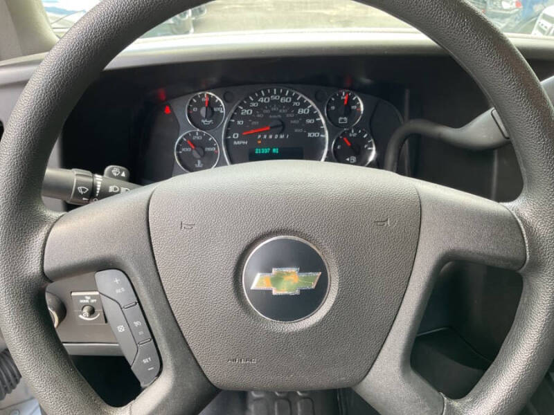 2023 Chevrolet Express 2500