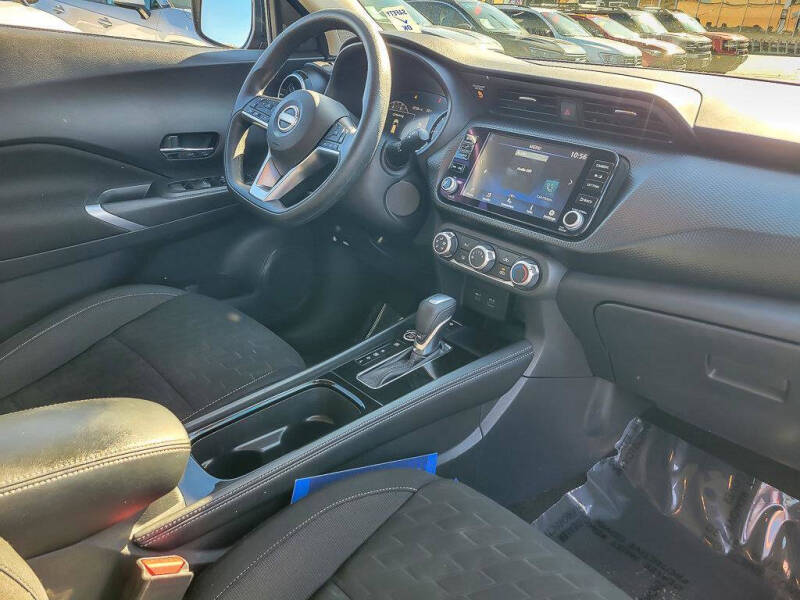 2023 Nissan Kicks SV