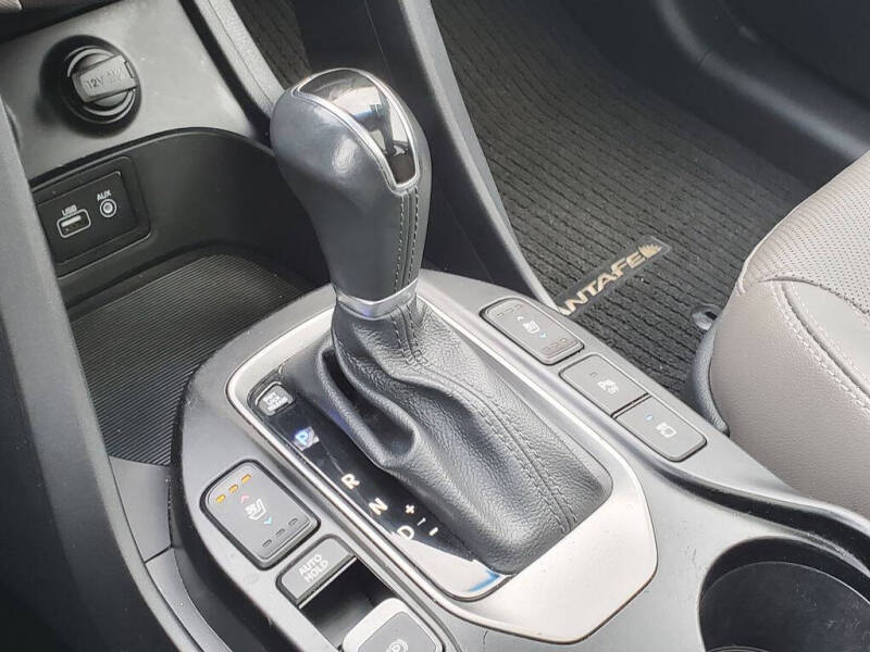 2017 Hyundai Santa Fe SE Ultimate