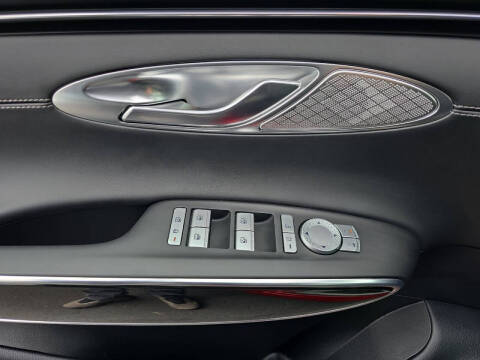 2025 Genesis GV70 2.5T Standard